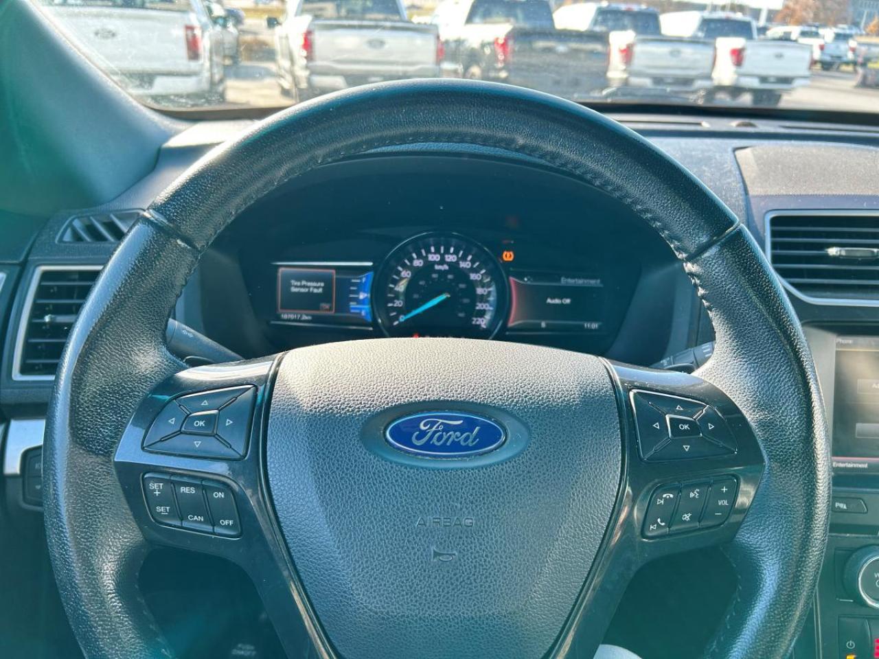 2016 Ford Explorer XLT Photo