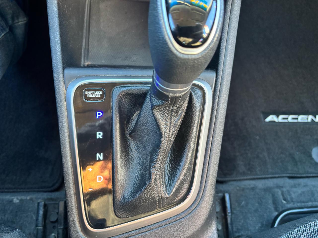 2019 Hyundai Accent Preferred, Hatchback, Auto, Back-Up-Camera, Alloys Photo