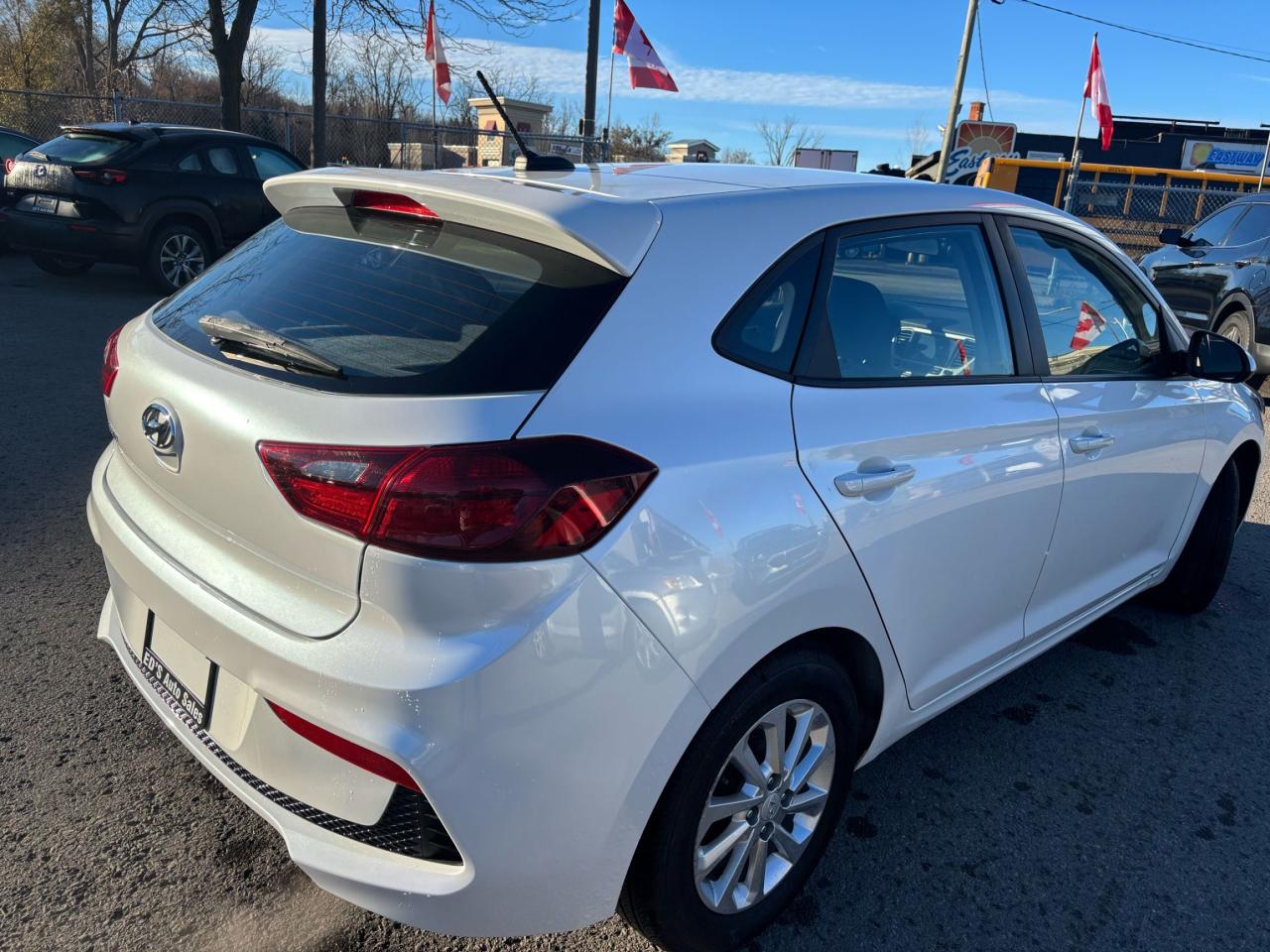 2019 Hyundai Accent Preferred, Hatchback, Auto, Back-Up-Camera, Alloys