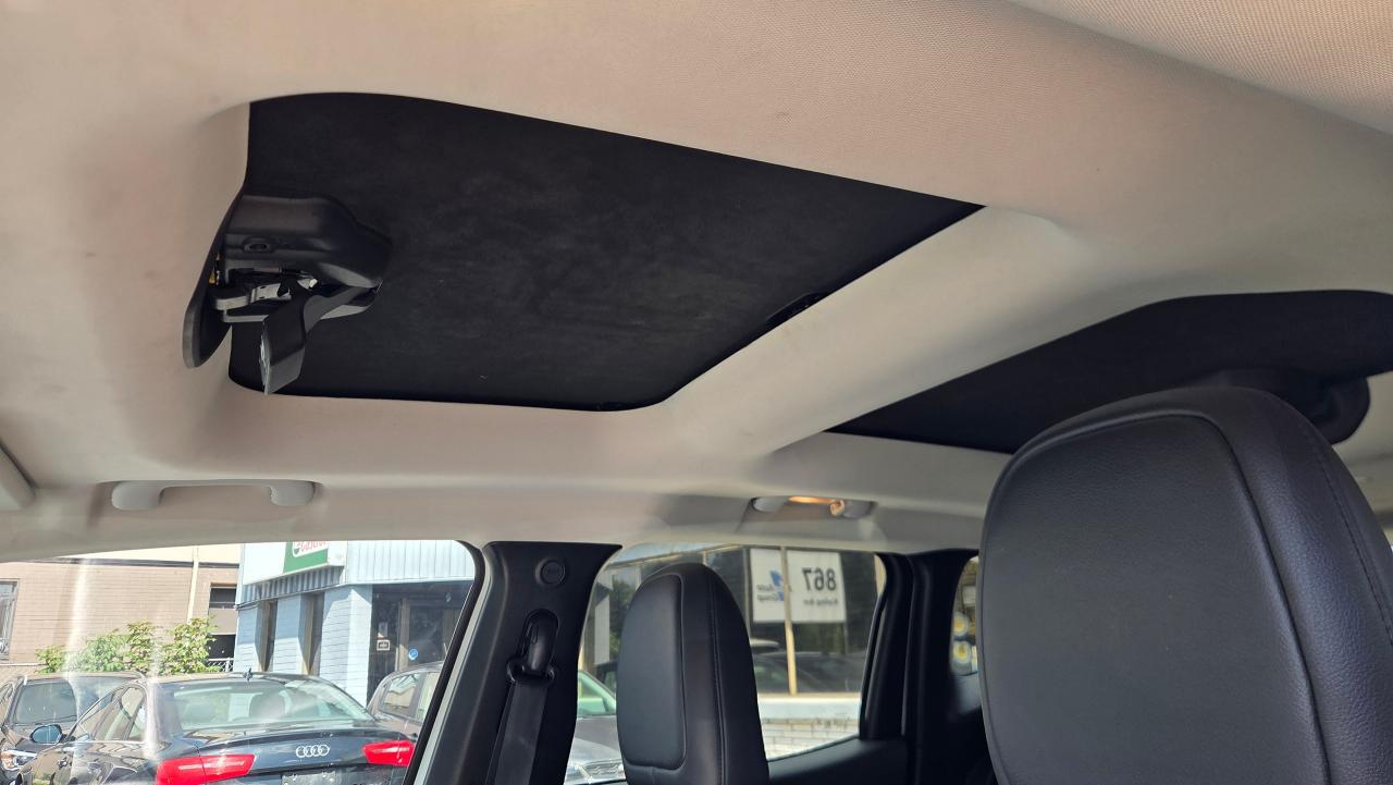 2016 Jeep Renegade Limited - Photo #11