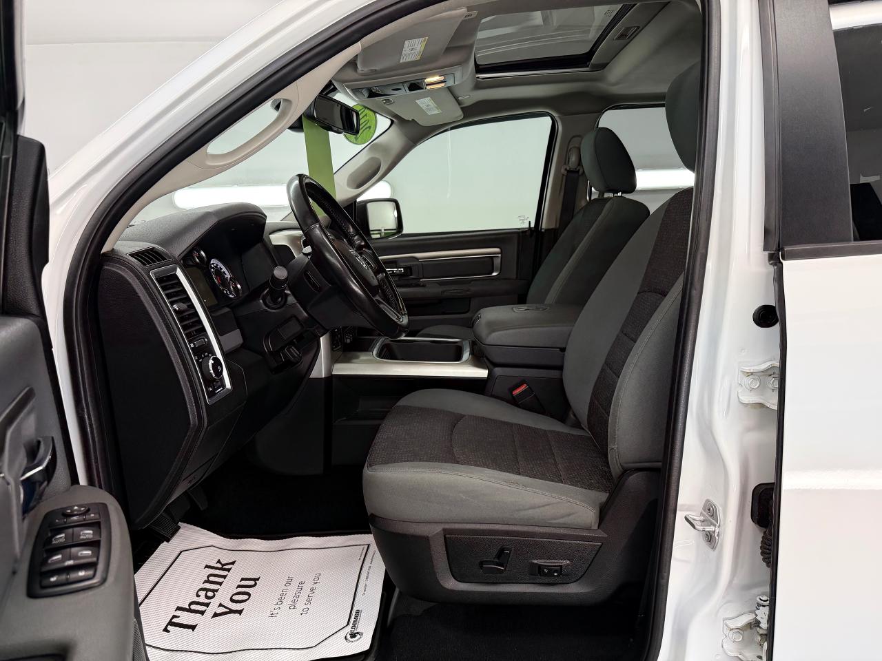 2019 RAM 1500 Classic WARLOCK - Photo #10