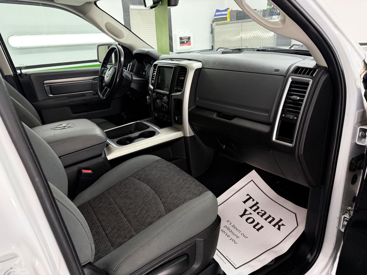 2019 RAM 1500 Classic WARLOCK - Photo #12