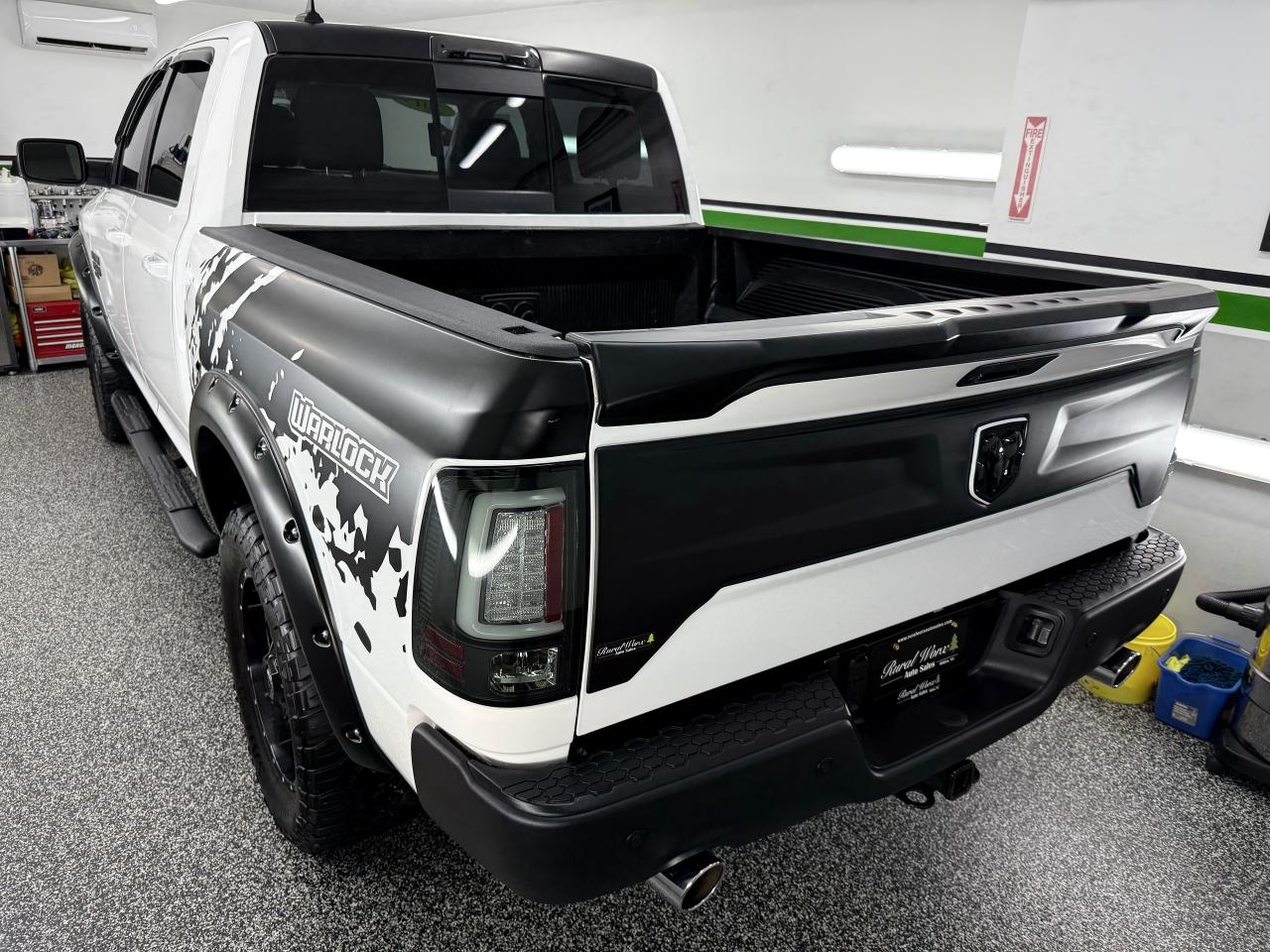 2019 RAM 1500 Classic WARLOCK - Photo #4