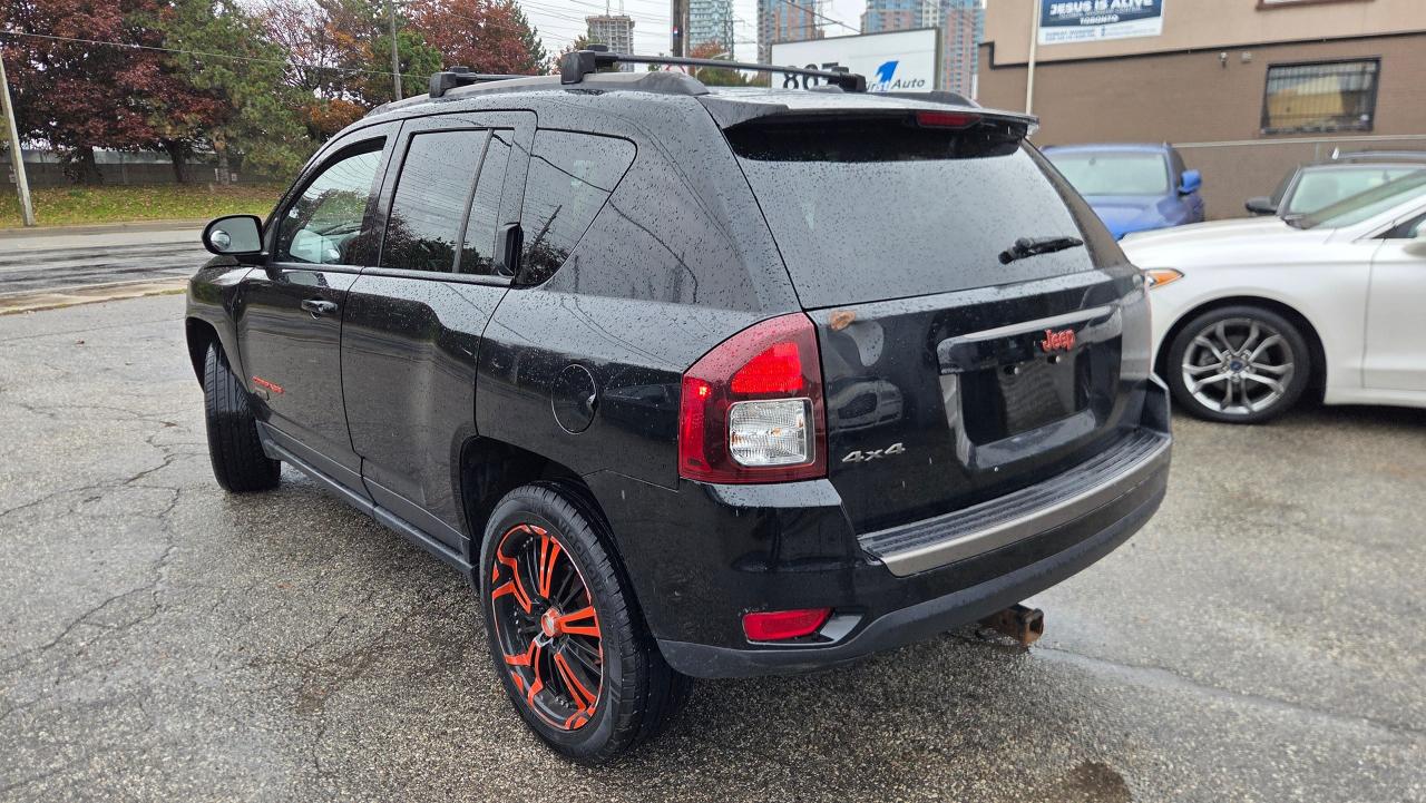 2017 Jeep Compass 75TH ANNIVERSARY - Photo #3