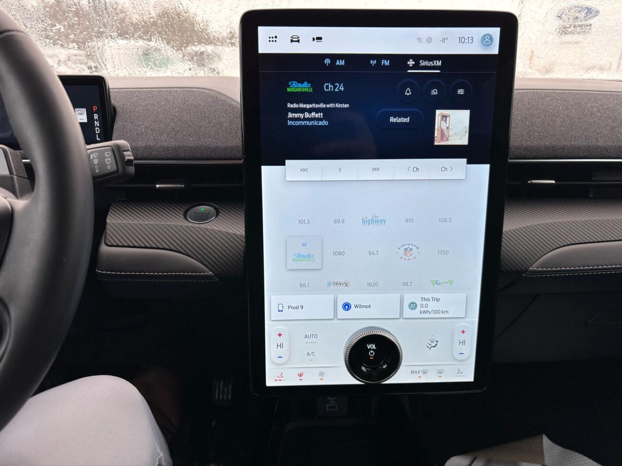 2022 Ford Mustang Mach-E PREMIUM, AWD, STANDARD RANGE, LOCAL TRADE! Photo