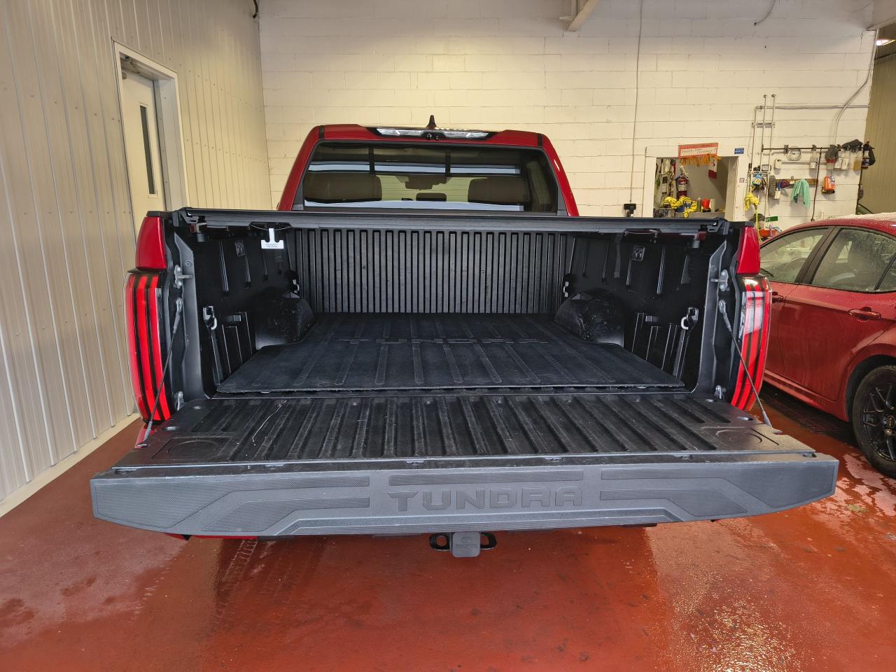 2024 Toyota Tundra 4x4 Crewmax Platinum Photo