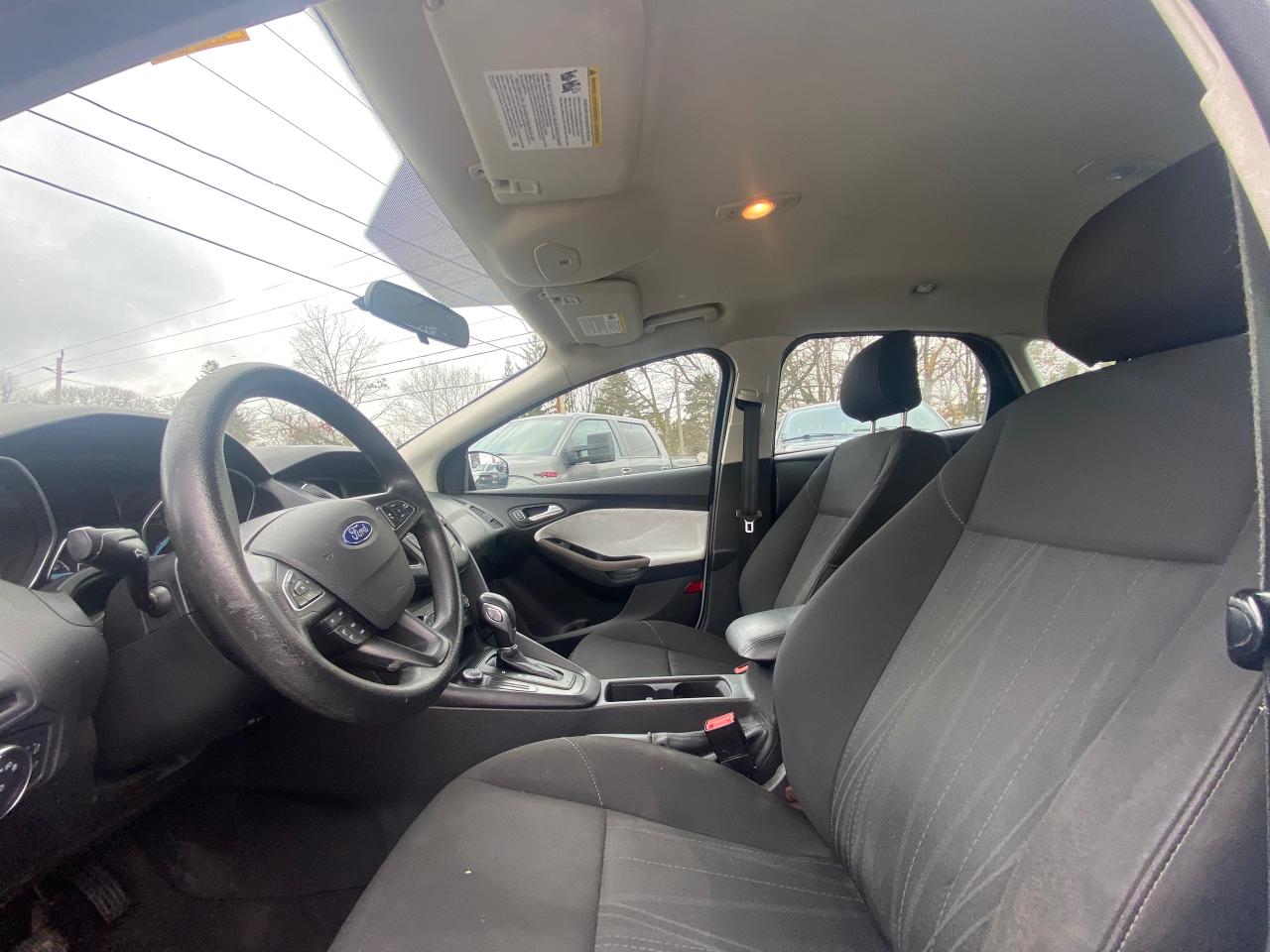 2018 Ford Focus SE Hatch - Photo #10