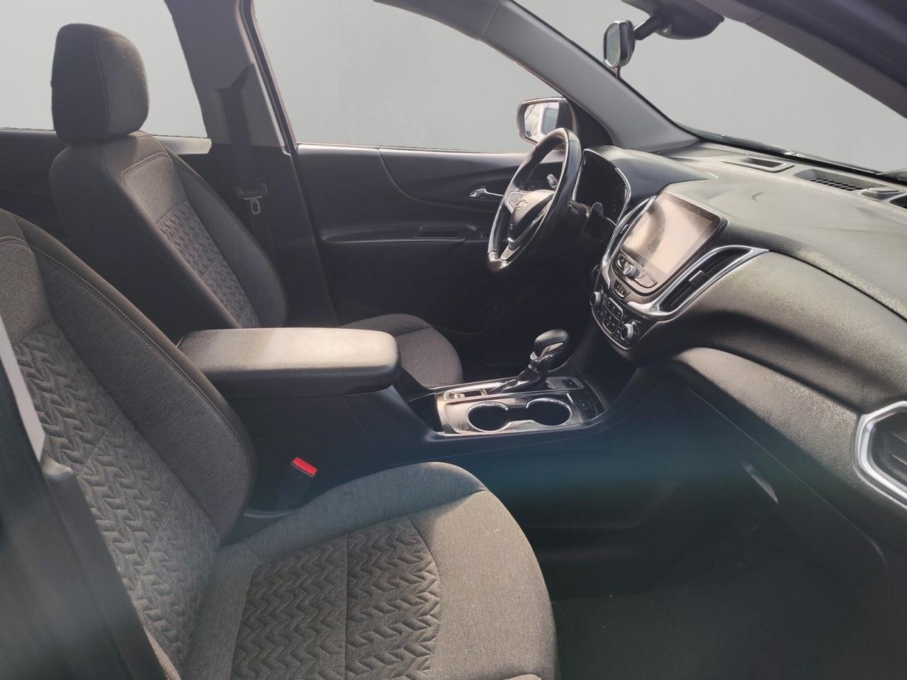 2022 Chevrolet Equinox LT Photo