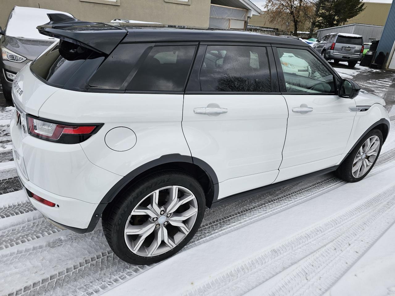 2017 Land Rover Range Rover Evoque Autobiography, FULLY FULLY LOADED, ONLY 64 KM - Photo #4