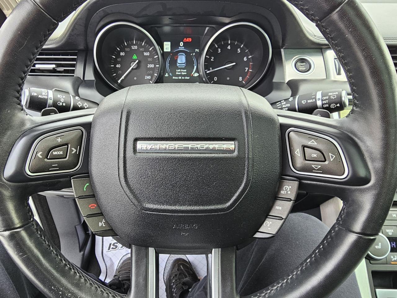 2017 Land Rover Range Rover Evoque Autobiography, FULLY FULLY LOADED, ONLY 64 KM - Photo #11