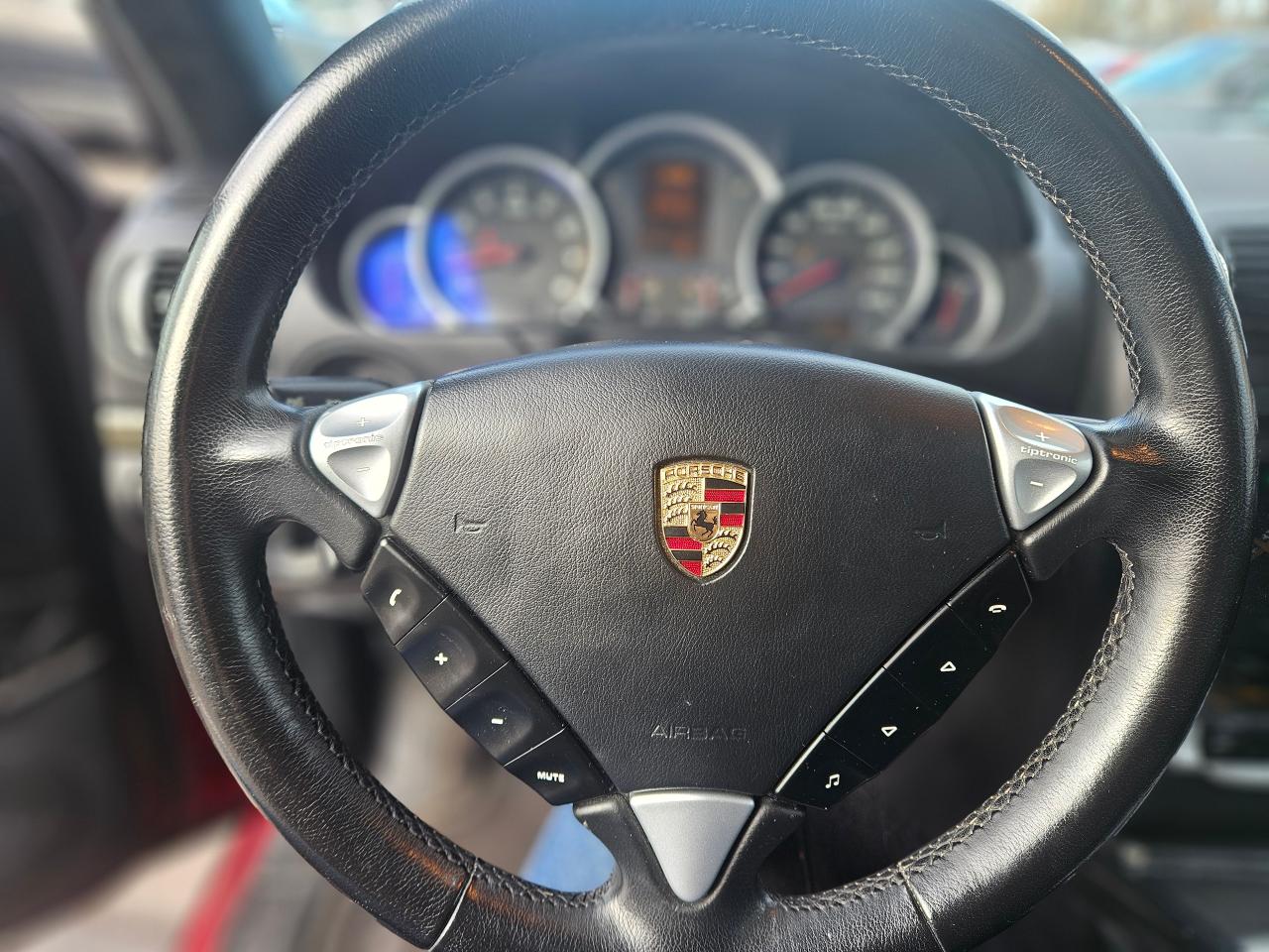 2009 Porsche Cayenne GTS - Photo #11