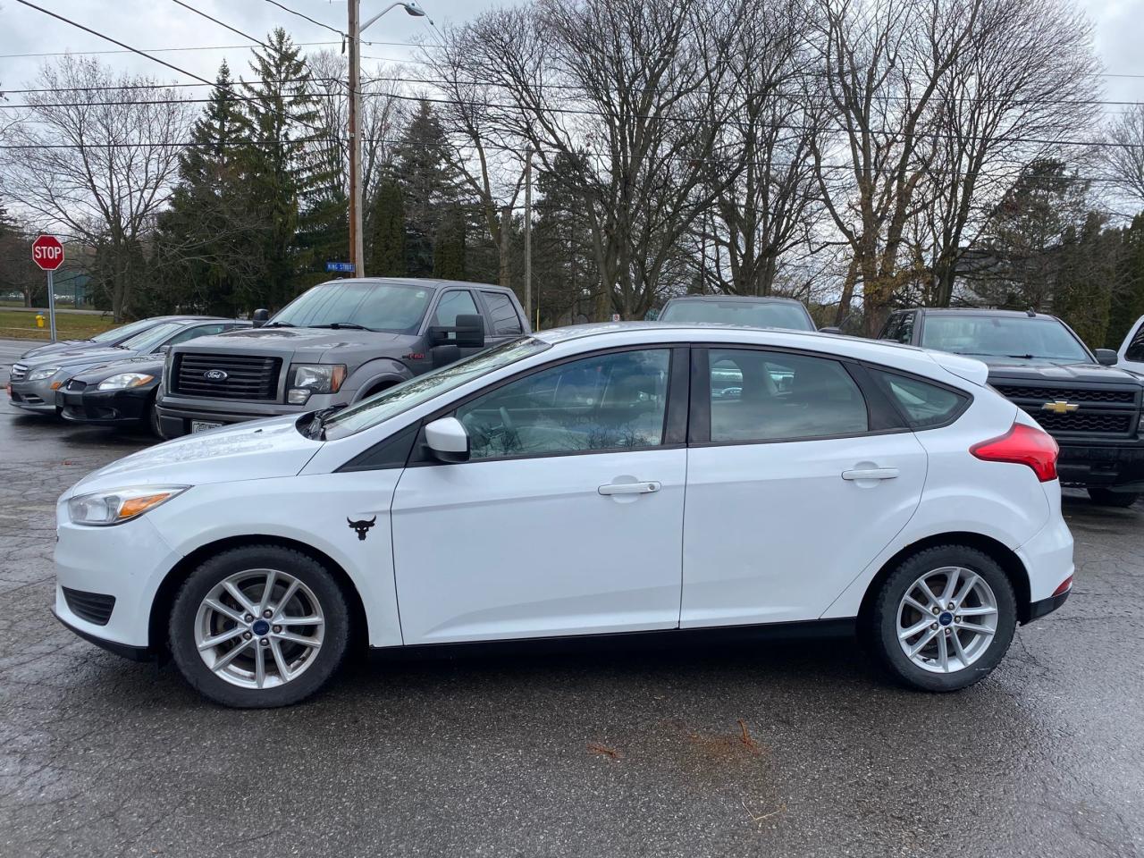 2018 Ford Focus SE Hatch - Photo #4