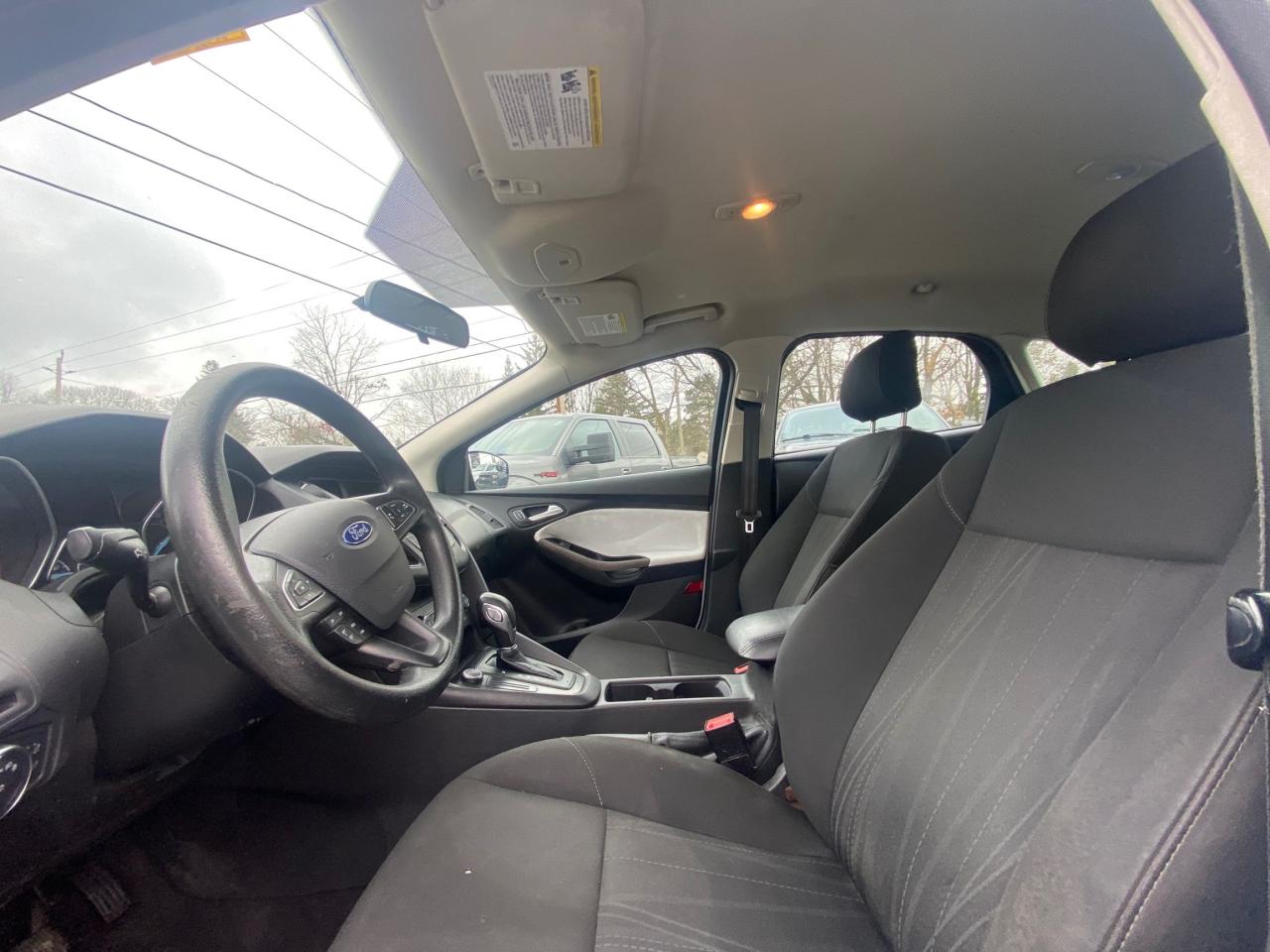 2018 Ford Focus SE Hatch - Photo #10