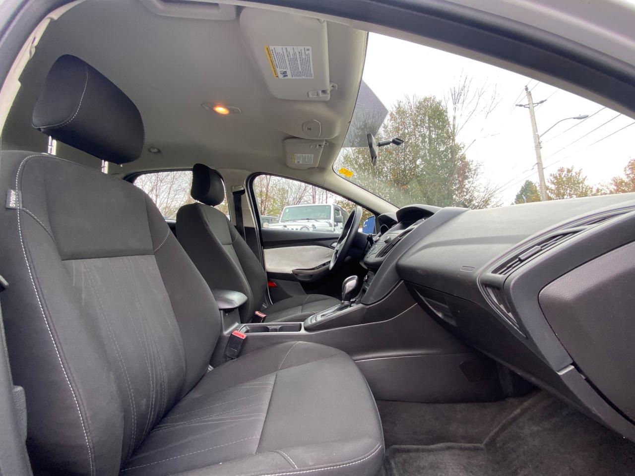 2018 Ford Focus SE Hatch - Photo #15