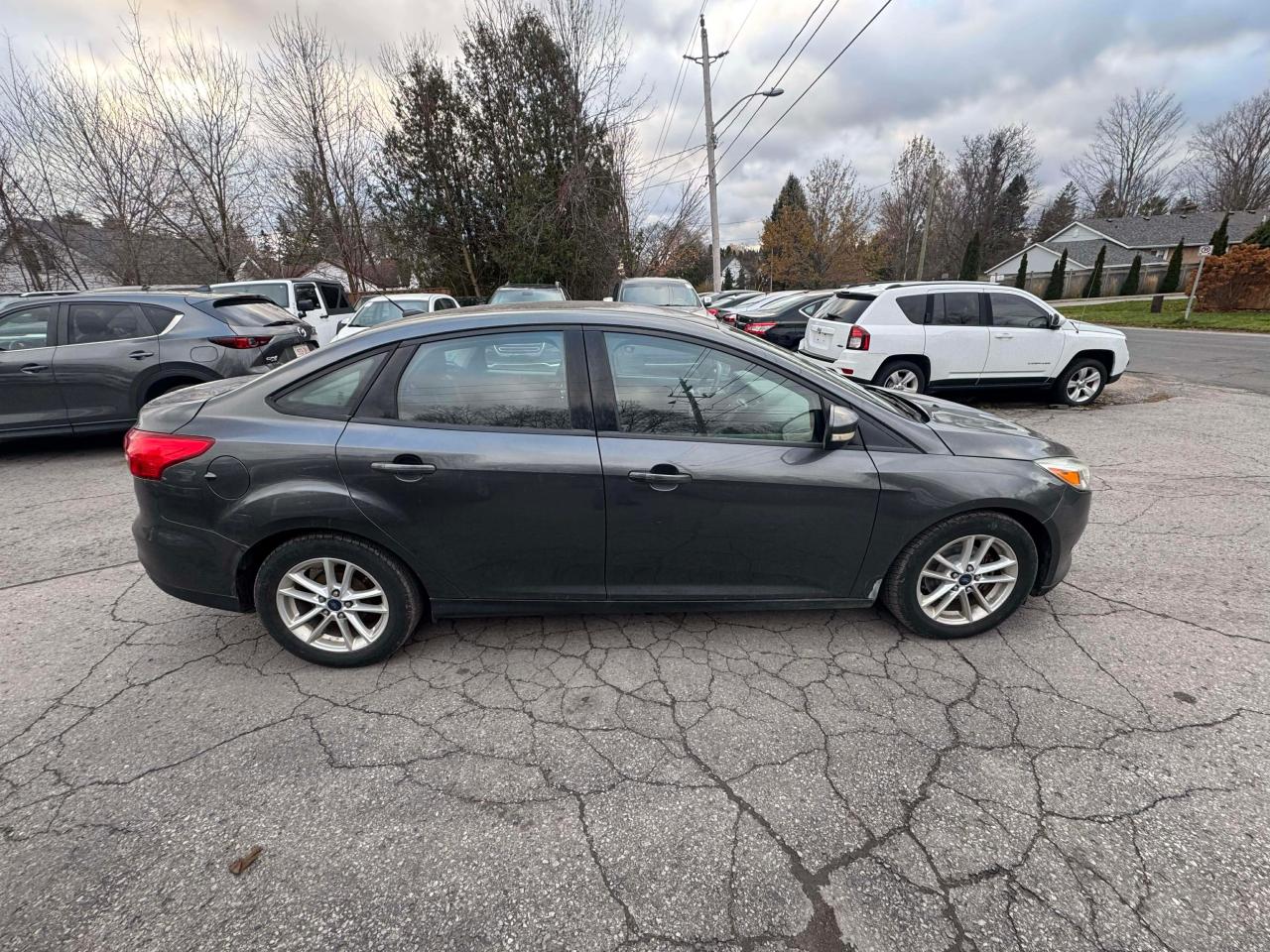 2016 Ford Focus 4DR SDN SE - Photo #7