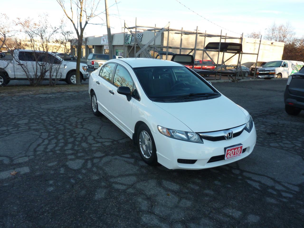 2010 Honda Civic DX-G Photo2
