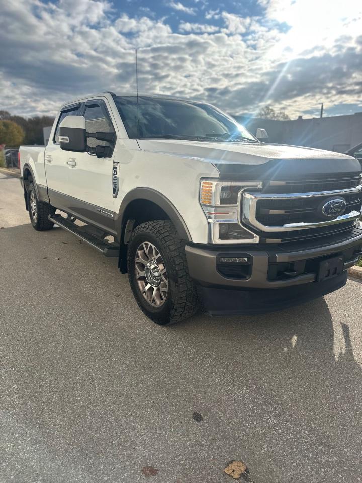 2022 Ford SUPER DUTY F-250 SRW King Ranch - Photo #2