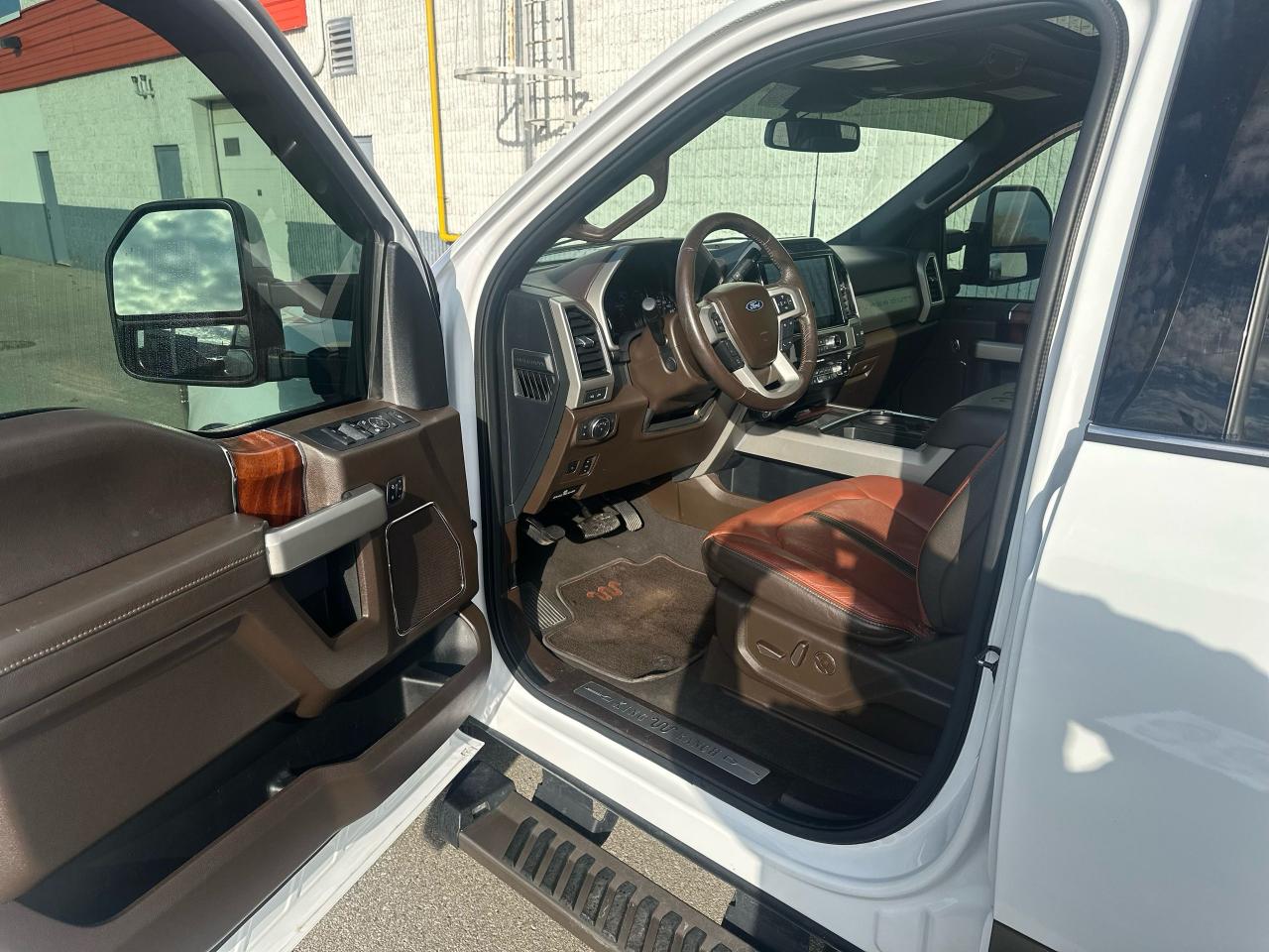 2022 Ford SUPER DUTY F-250 SRW King Ranch - Photo #10