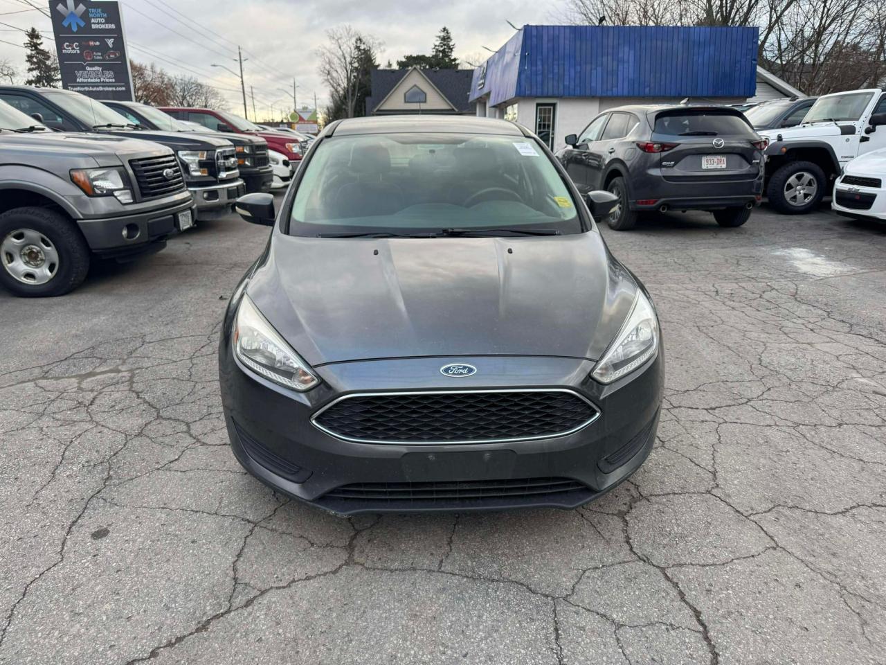 2016 Ford Focus 4DR SDN SE - Photo #2