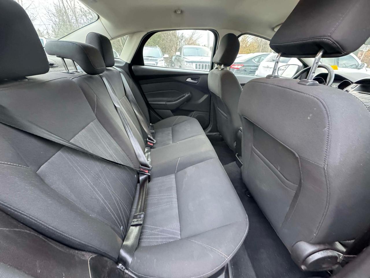 2016 Ford Focus 4DR SDN SE - Photo #10