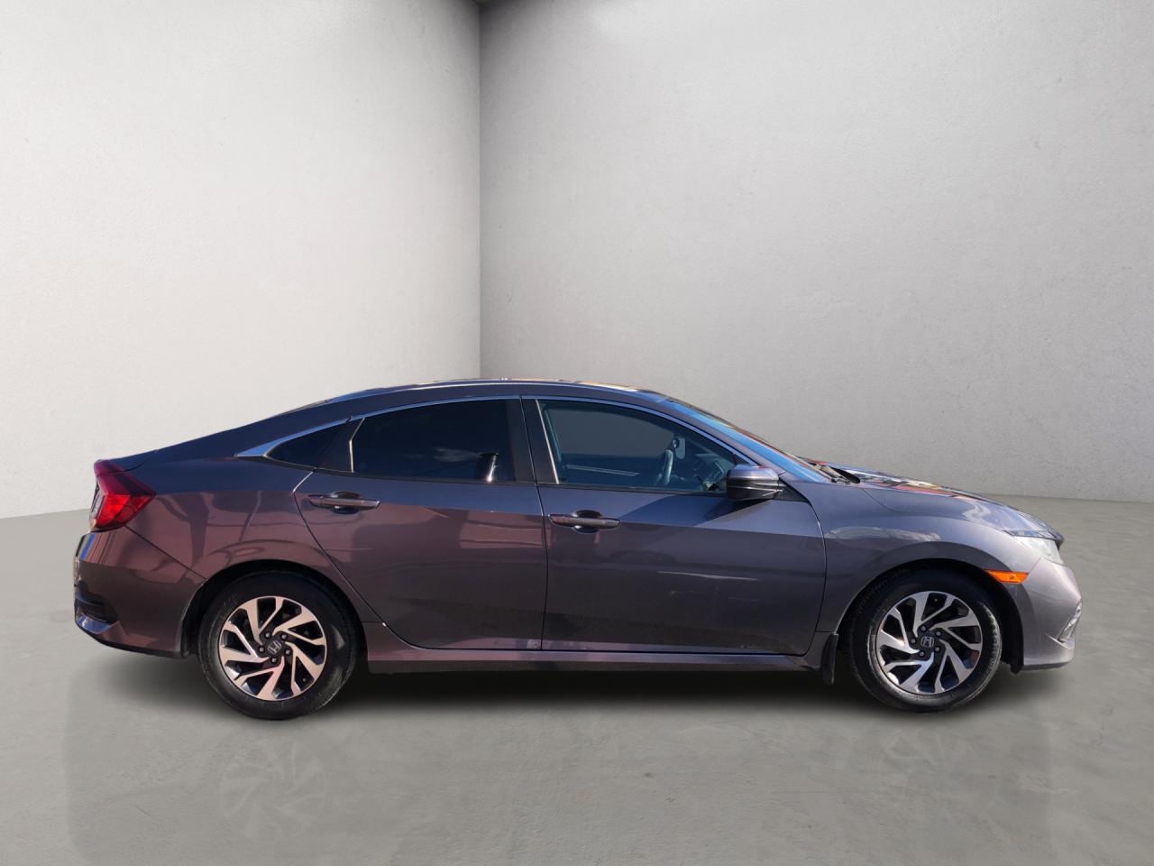 2019 Honda Civic LX / MANUAL / B.CAM / H.SEATS Photo6