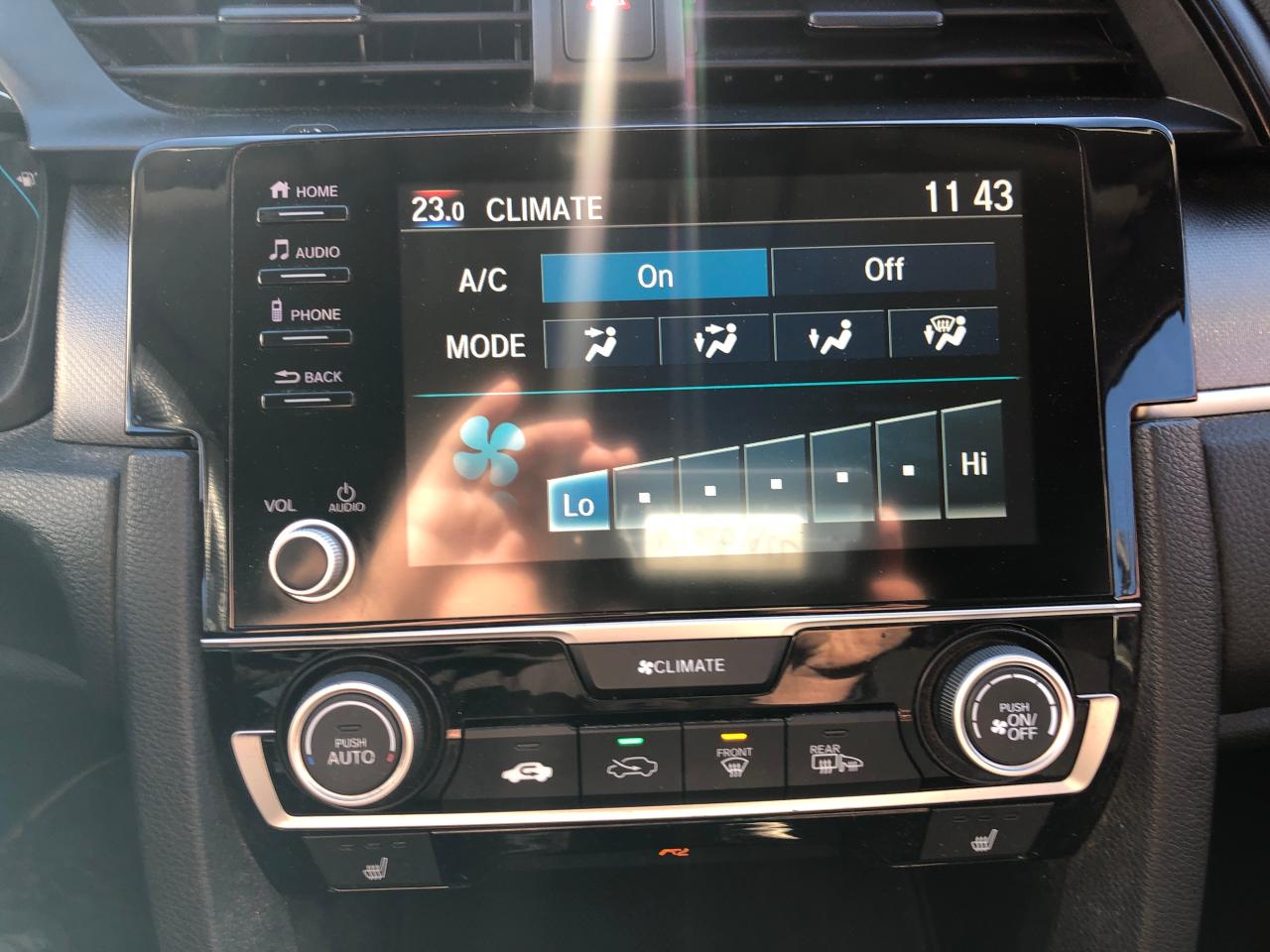 2019 Honda Civic LX / MANUAL / B.CAM / H.SEATS Photo