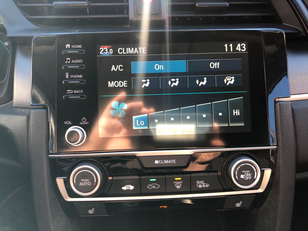 2019 Honda Civic LX / MANUAL / B.CAM / H.SEATS Photo