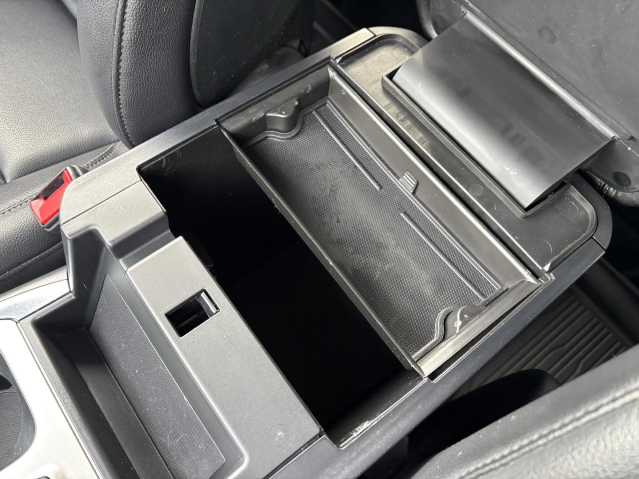 2020 Ford Explorer XLT Photo