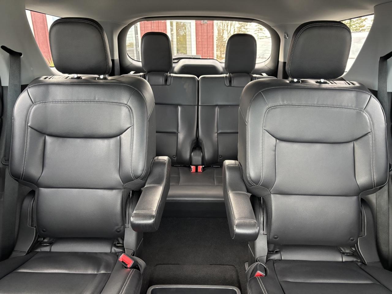 2020 Ford Explorer XLT Photo