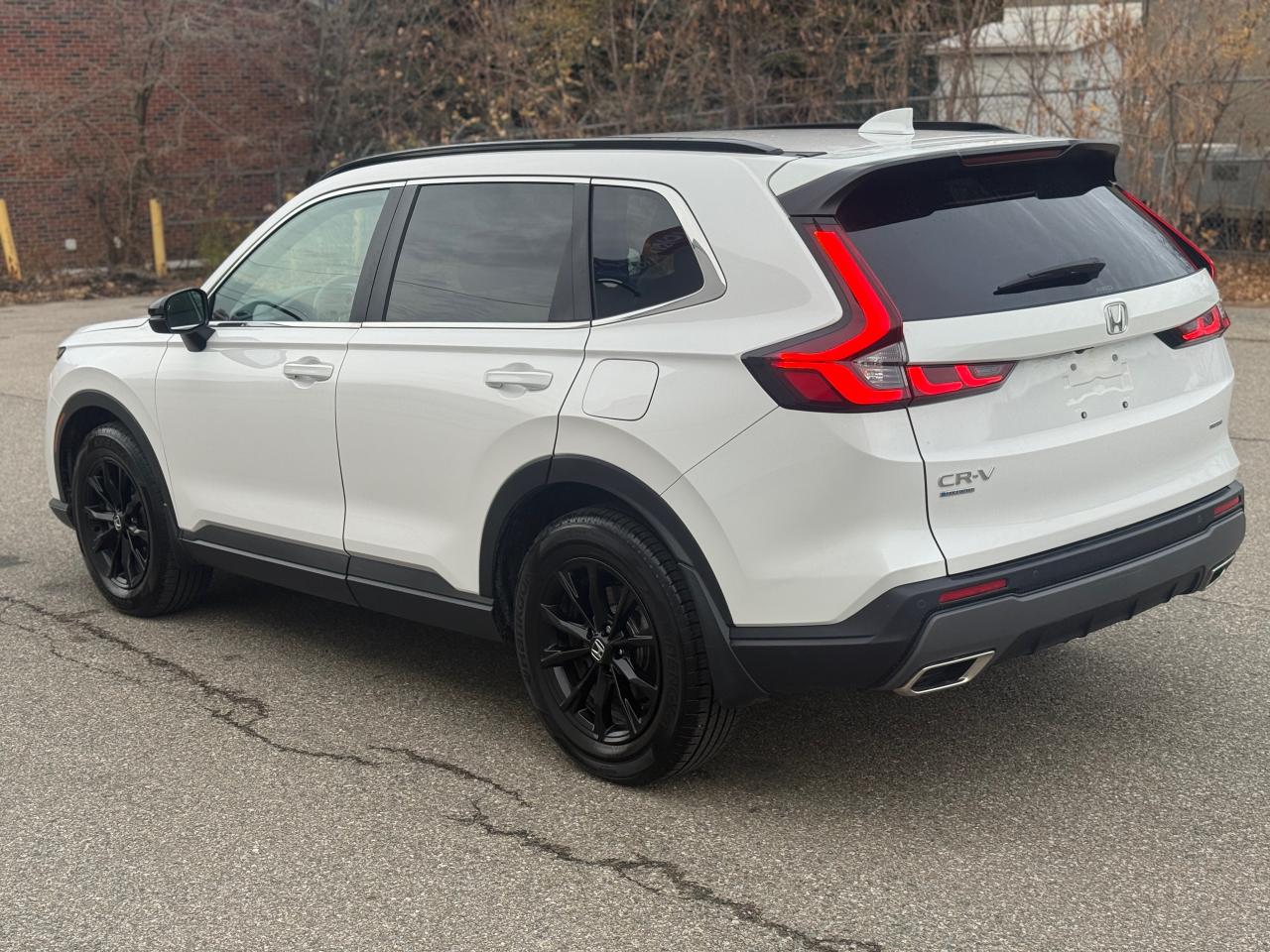 2025 Honda CR-V Touring Hybrid AWD - Photo #7