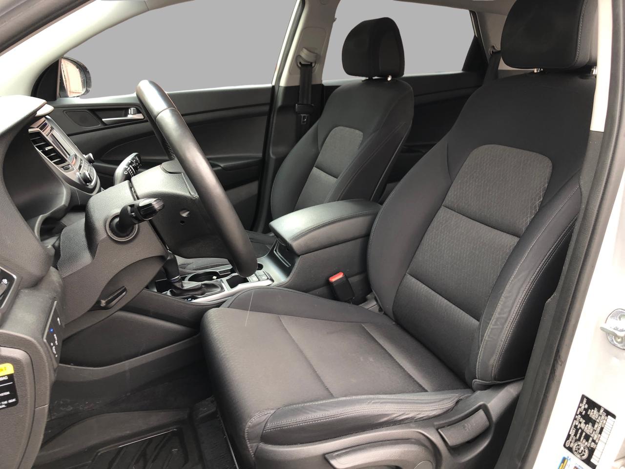 2017 Hyundai Tucson Premium / LOW KMS / HEATED SEATS / DVD Photo8