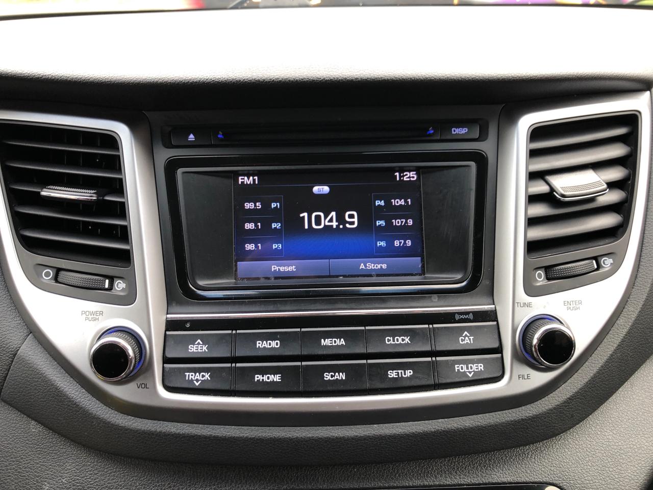 2017 Hyundai Tucson Premium / LOW KMS / HEATED SEATS / DVD Photo32