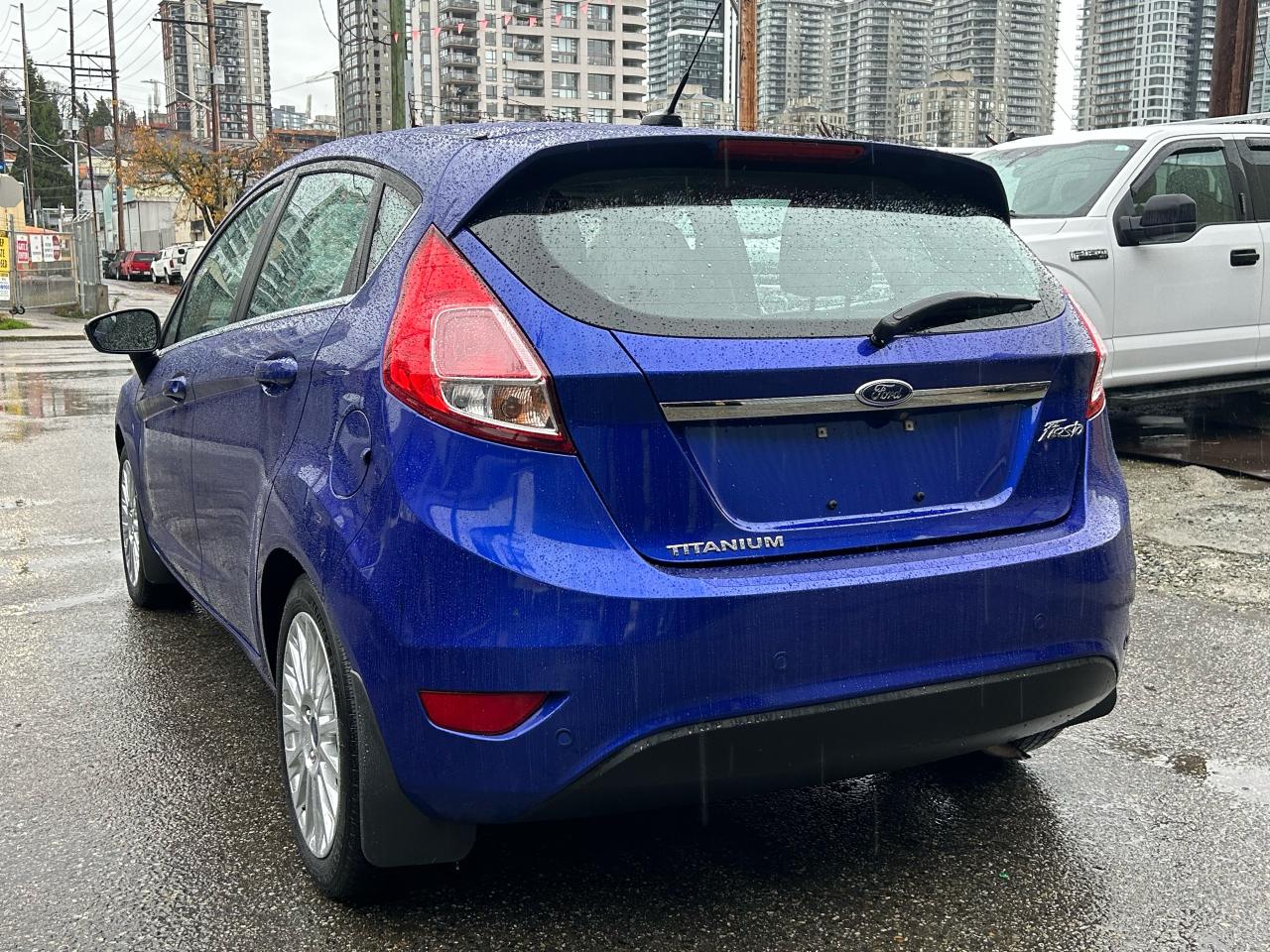 2014 Ford Fiesta Titanium - Photo #3