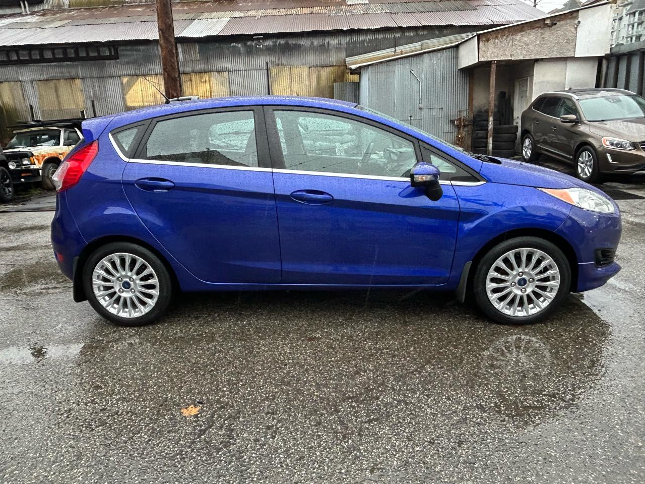2014 Ford Fiesta Titanium - Photo #5