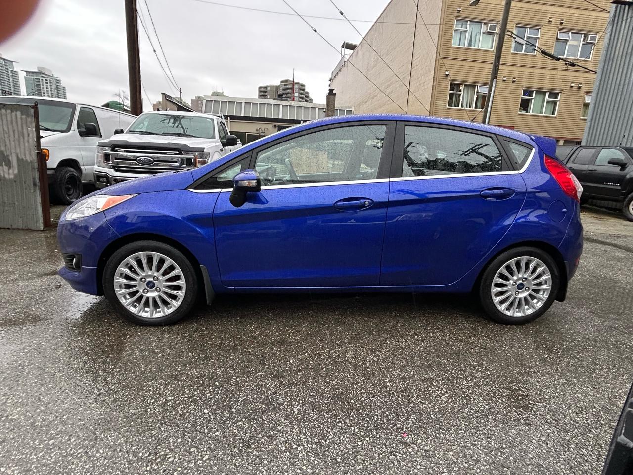 2014 Ford Fiesta Titanium - Photo #2