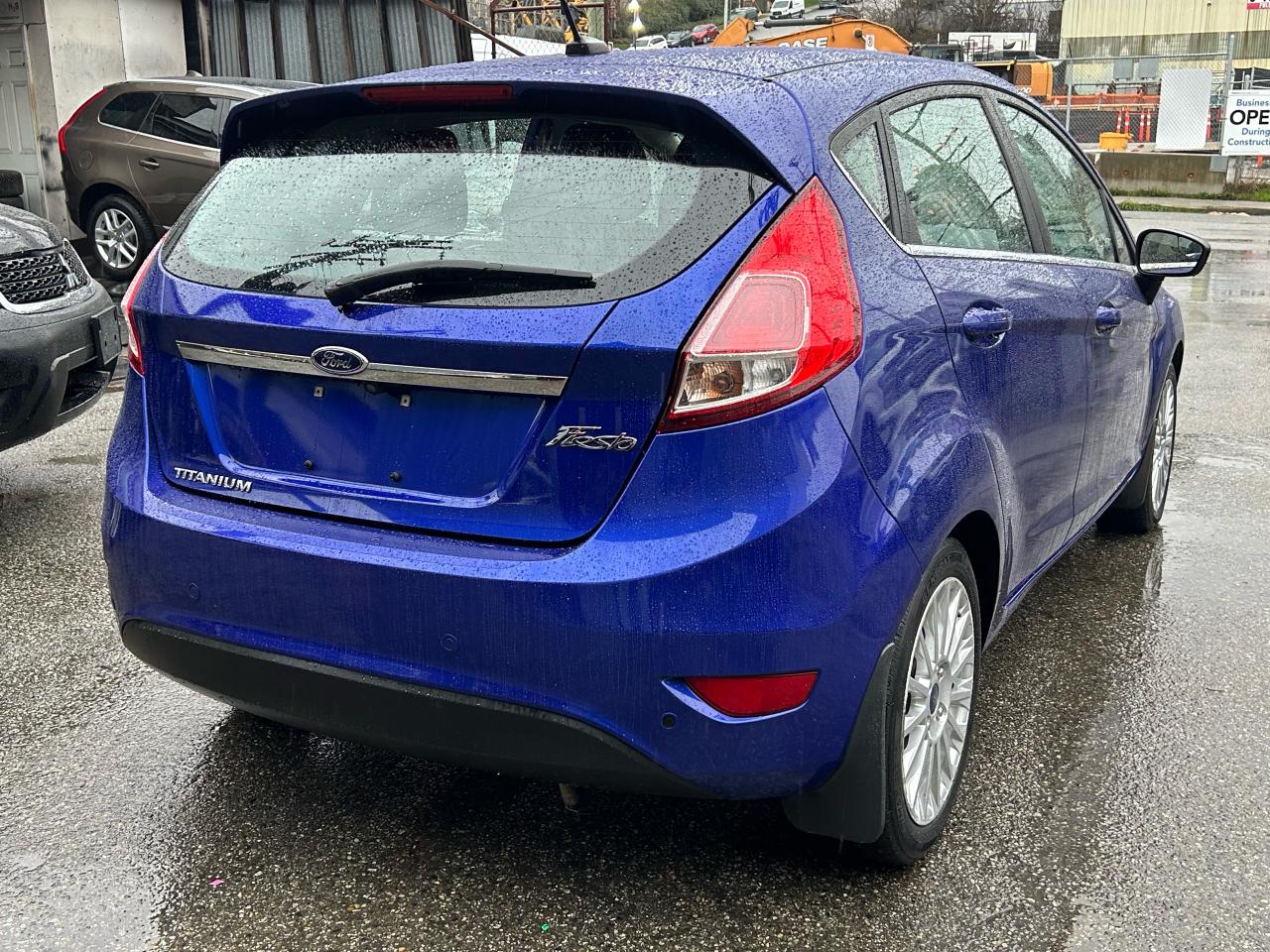 2014 Ford Fiesta Titanium - Photo #6