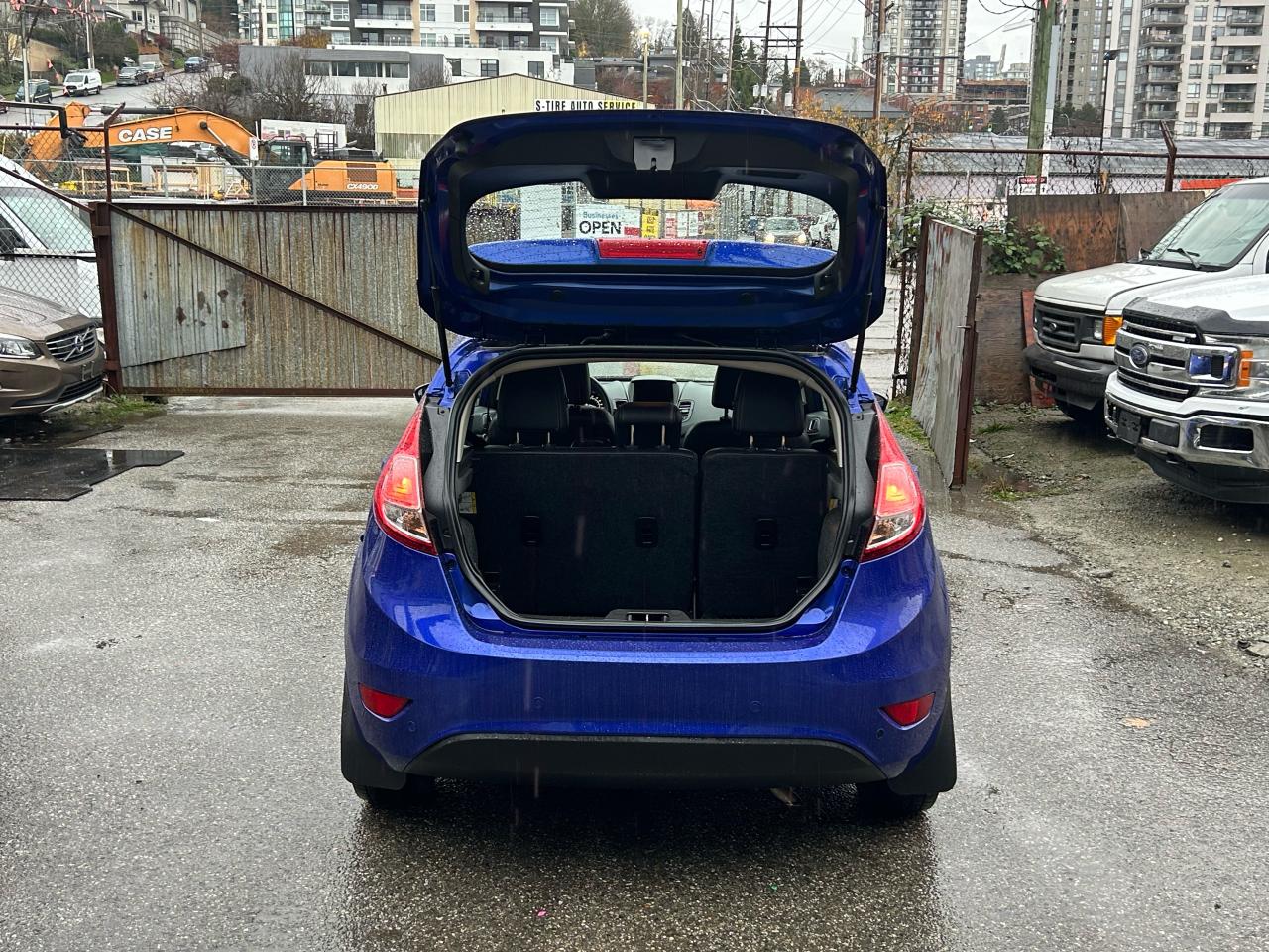 2014 Ford Fiesta Titanium - Photo #8