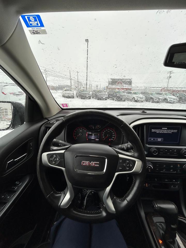 2016 GMC Canyon 4WD SLT - Photo #9