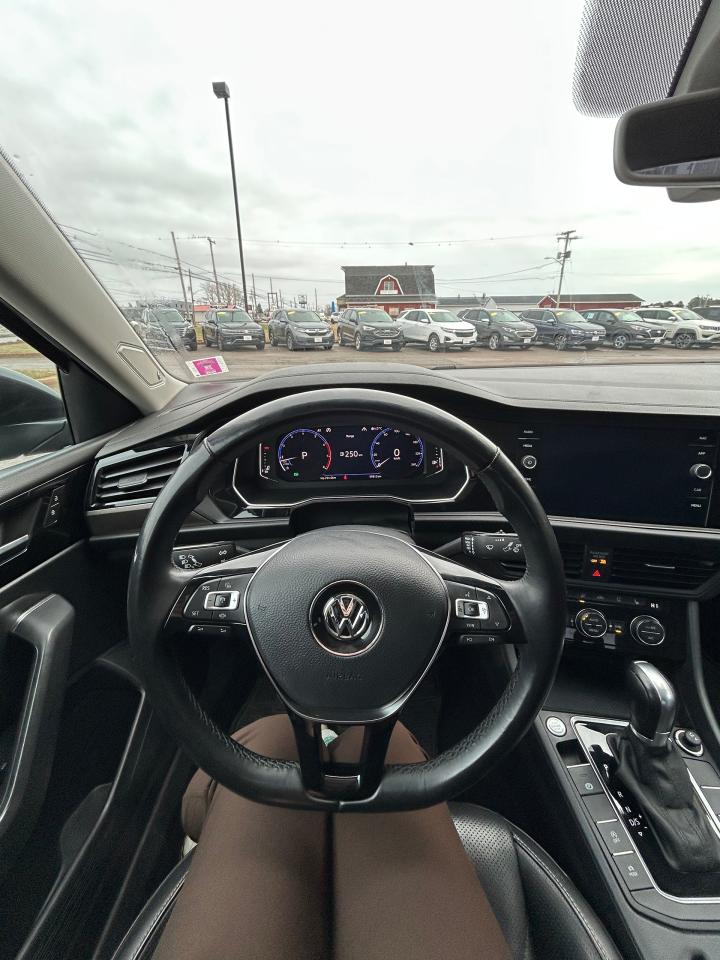 2019 Volkswagen Jetta Execline Photo