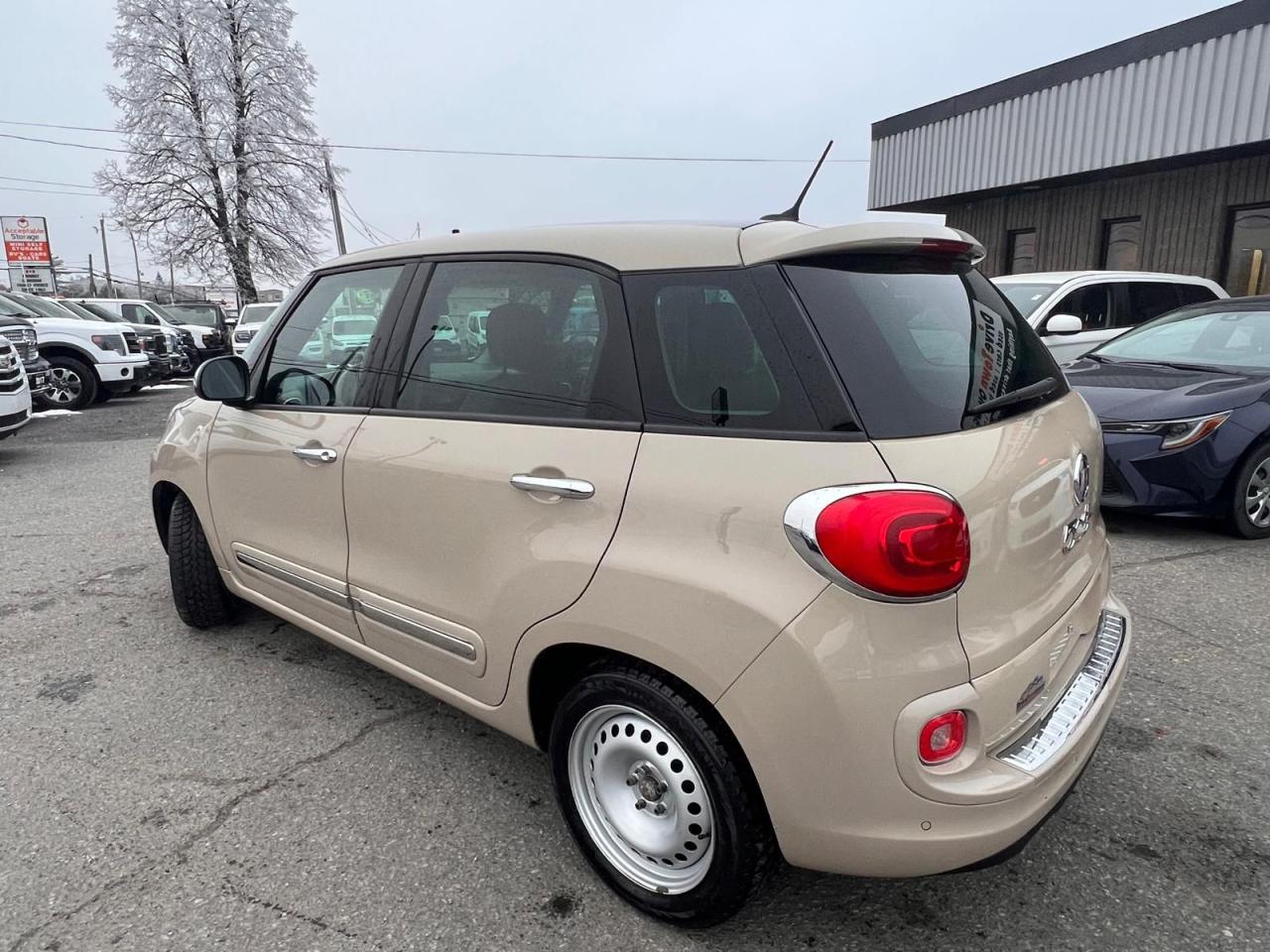 2014 Fiat 500L Lounge Photo2