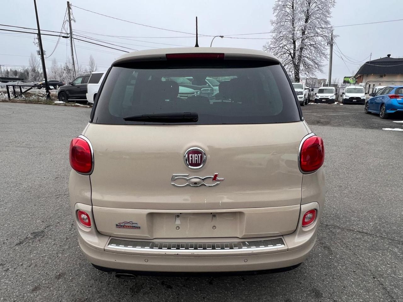 2014 Fiat 500L Lounge - Photo #4