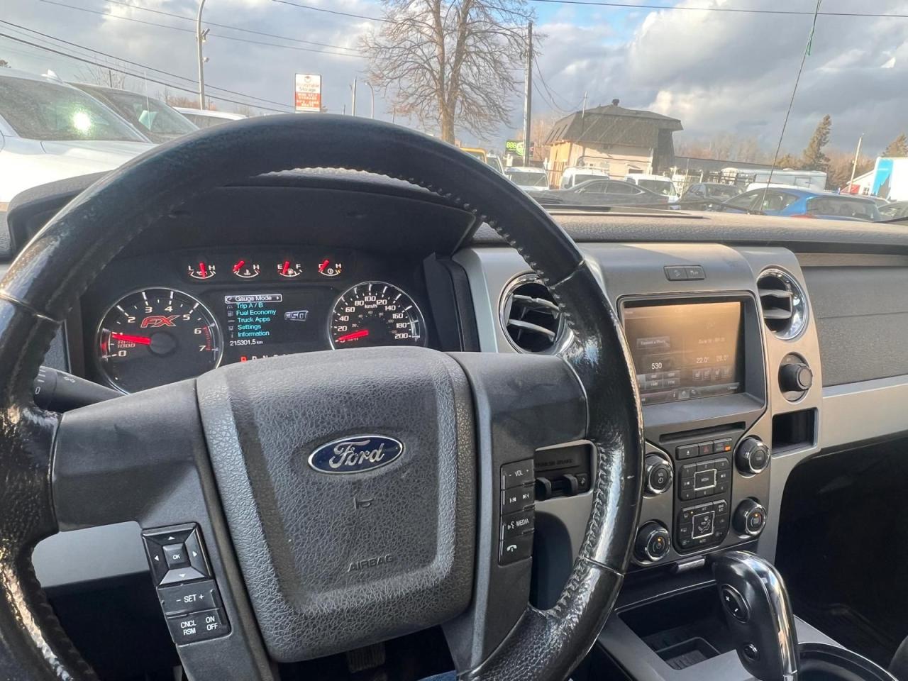 2014 Ford F-150 XLT - Photo #2