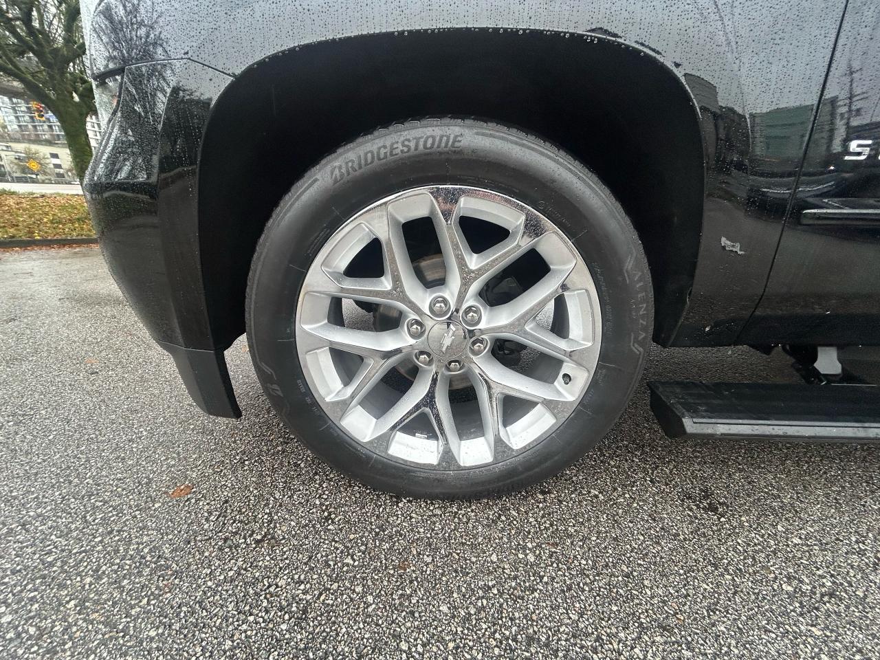 2017 Chevrolet Suburban Premier - Photo #16