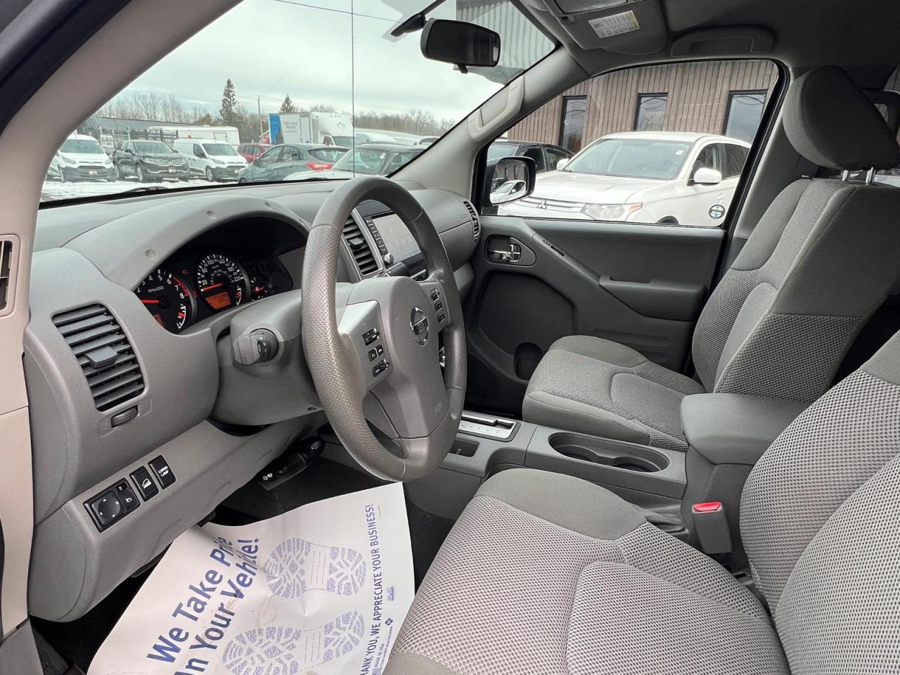 2019 Nissan Frontier SV - Photo #9