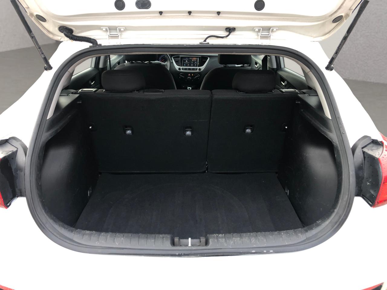 2019 Hyundai Accent Preferred / B.CAM / H.SEATS Photo