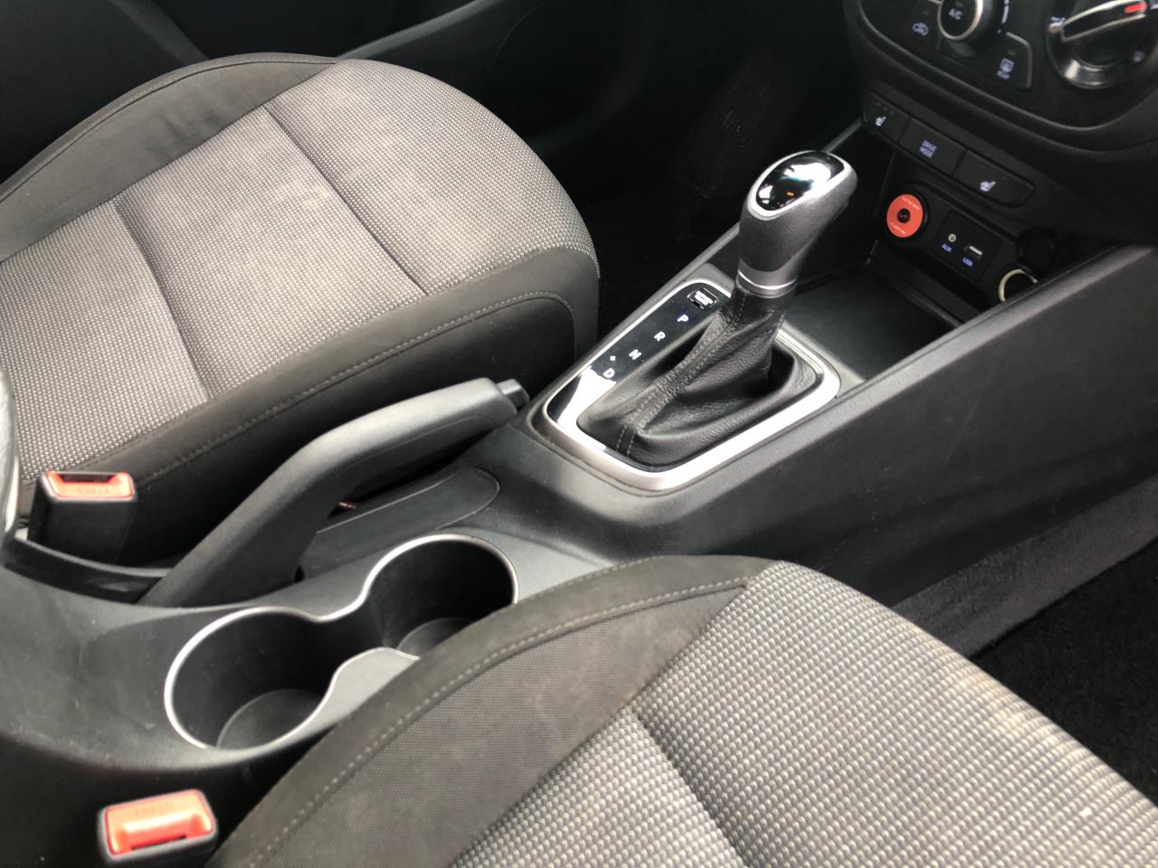 2019 Hyundai Accent Preferred / B.CAM / H.SEATS Photo32