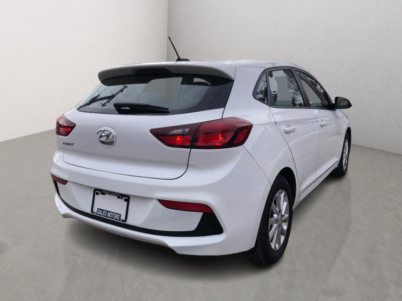 2019 Hyundai Accent Preferred / B.CAM / H.SEATS Photo5