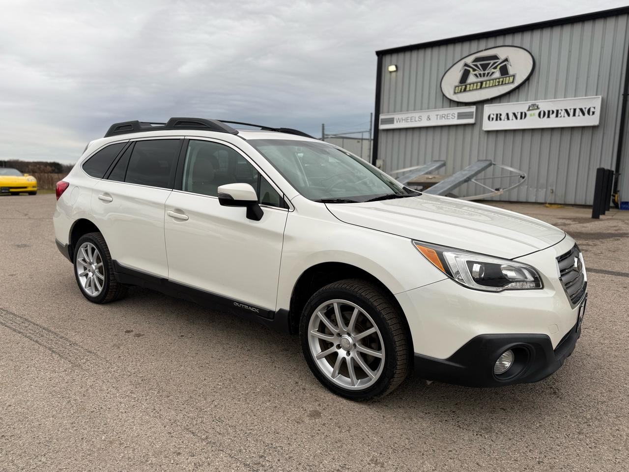2016 Subaru Outback 2.5i w/Limited Pkg Photo