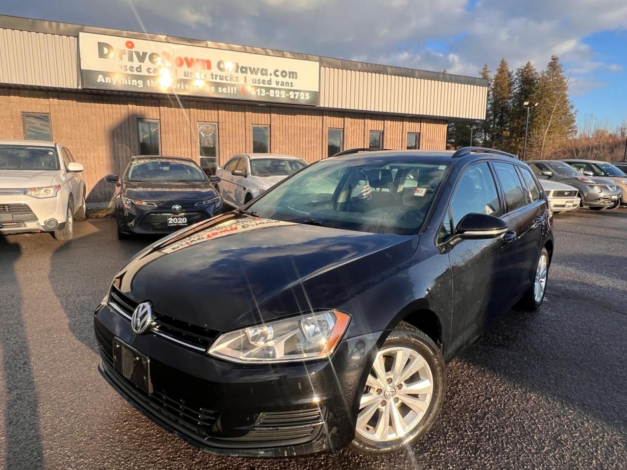 Used 2017 Volkswagen Golf SportWagen Comfortline for sale in Ottawa, ON