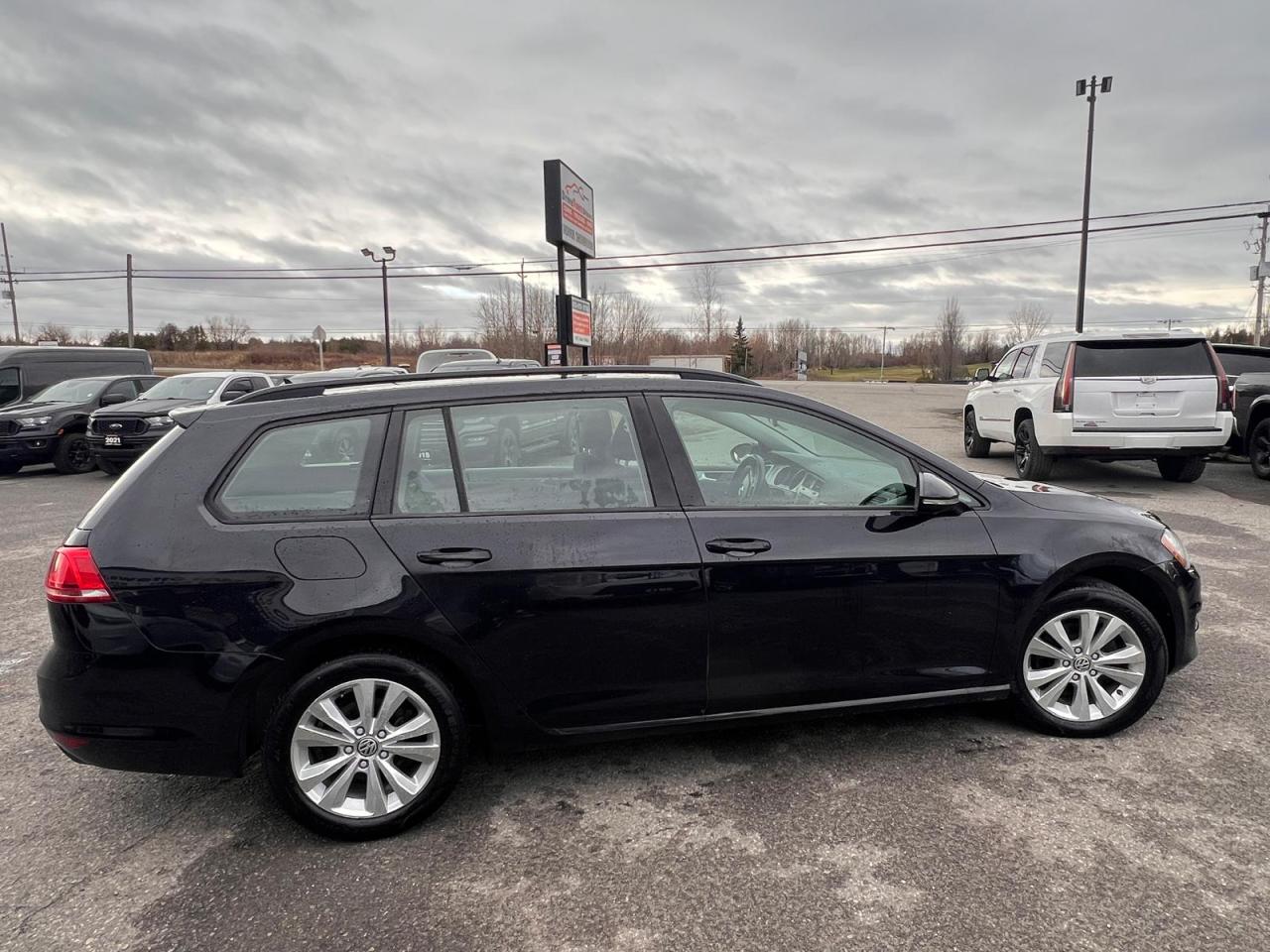 2017 Volkswagen Golf SportWagen Comfortline - Photo #6